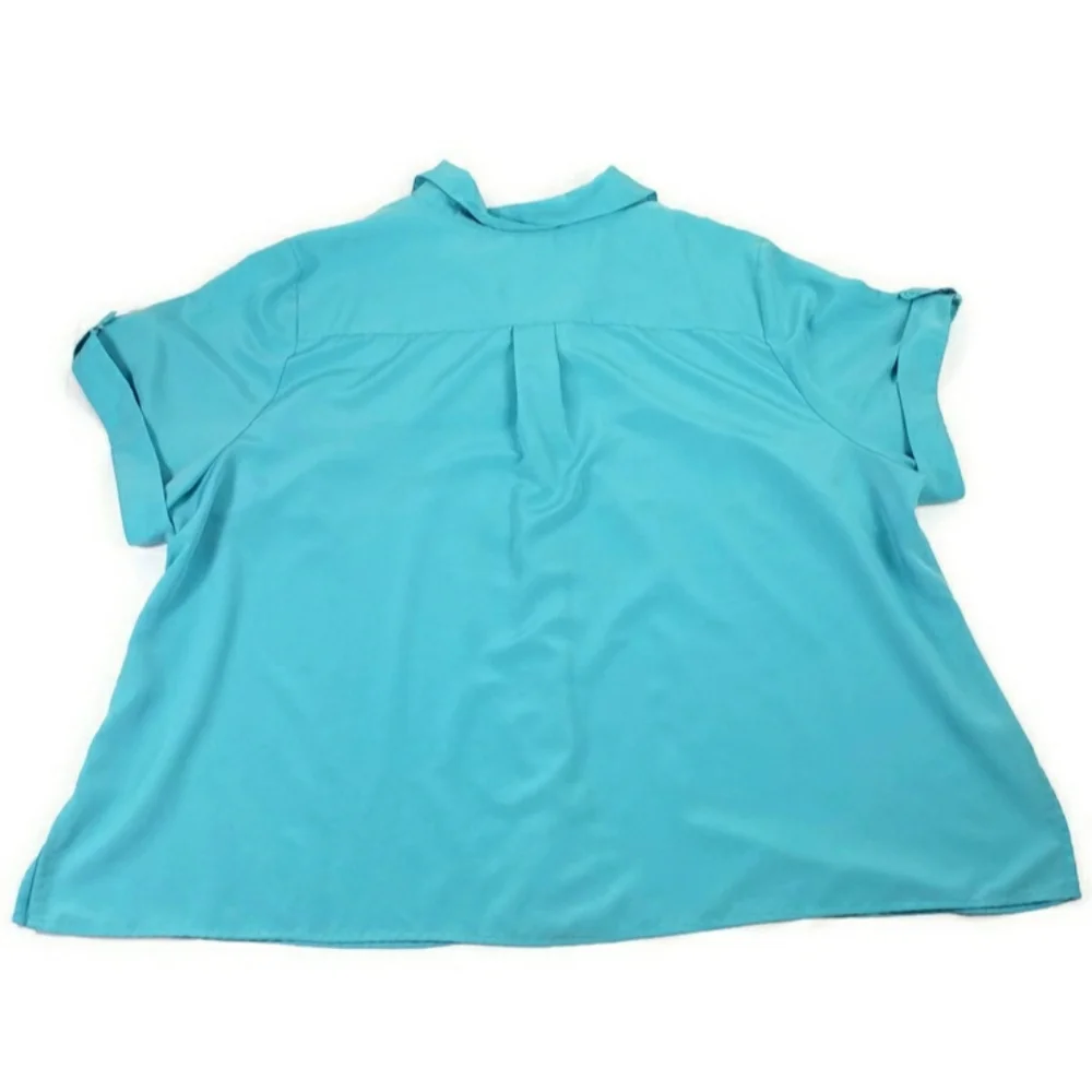 Essentials Blue Button Front Short Cuffed Sleeve Career Blouse Womens 4X - Picture 12 of 13
